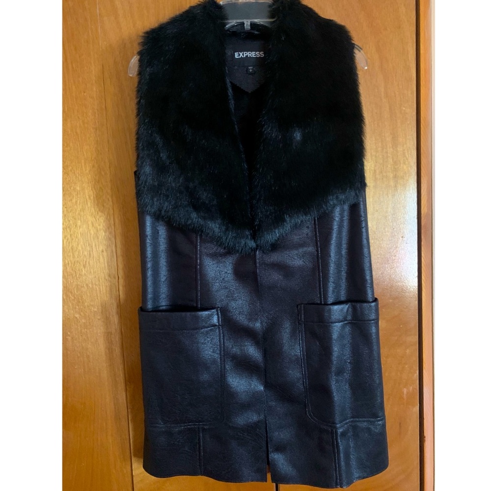 Express Black Vest